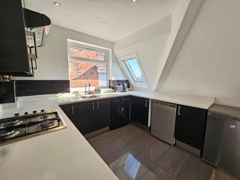 2 Bedroom Flat In Camden Лондон Экстерьер фото